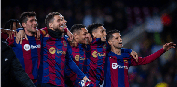 清晨国王杯焦点战，上海申花门线救险，信心回归，轮换策略成焦点(网王之立海大三连霸文)